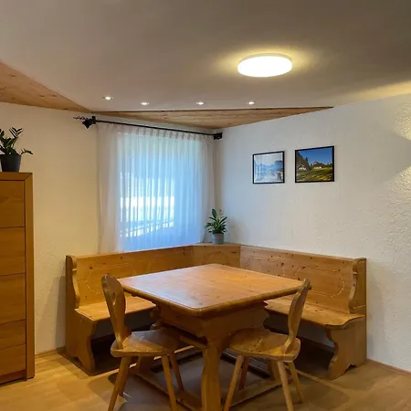 Grosszuegige Gimpl Kathi Mit Bergblick Apartament